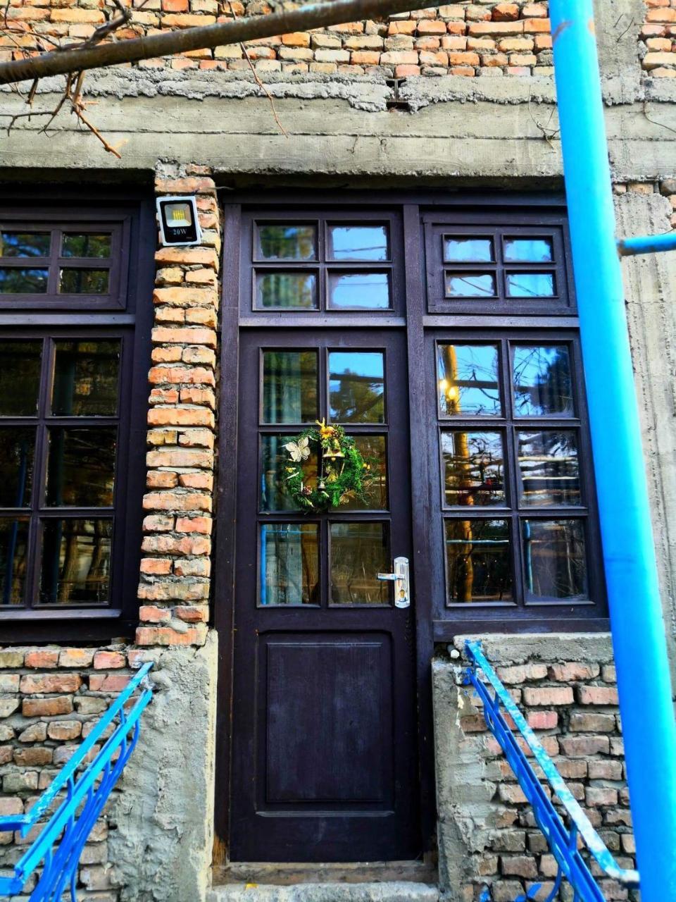 Lucky Family Hotel Tiflis Exterior foto