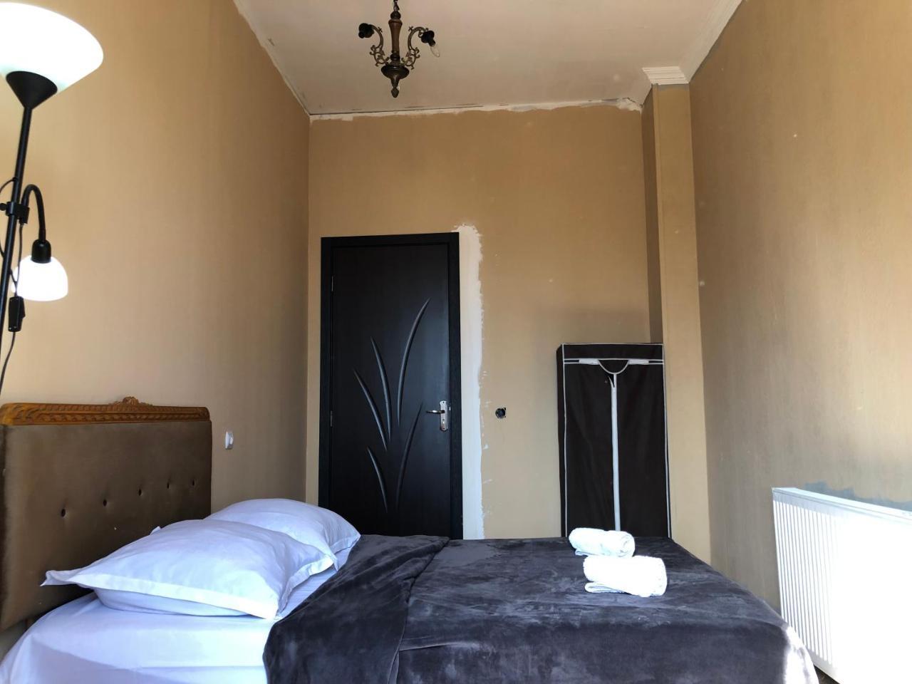 Lucky Family Hotel Tiflis Exterior foto
