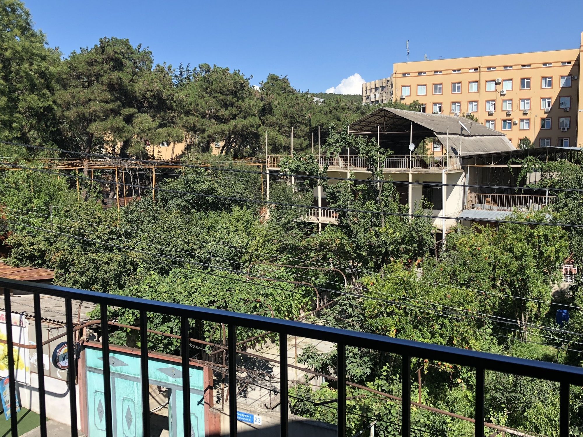 Lucky Family Hotel Tiflis Exterior foto